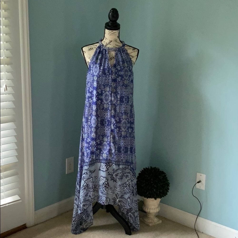 Handkerchief Hem dress. Halter style neckline w/ Keyhole. Blue, white & Gray